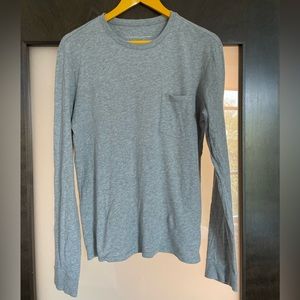 Everlane Organic Cotton Long-Sleeve Pocket Tee | Uniform